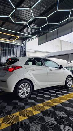 HYUNDAI HB20 1.6 COMFORT PLUS 16V FLEX 4P MANUAL
